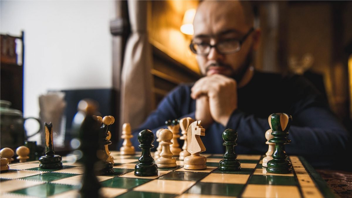 Chess tricks | Learn chess Online | Wisdom Chess Academy